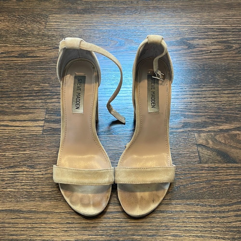 Tan suede Steve Madden block heels. Size 7.5. Good used condition
